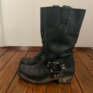 Frye women’s Black Harness 12R Leather Boots